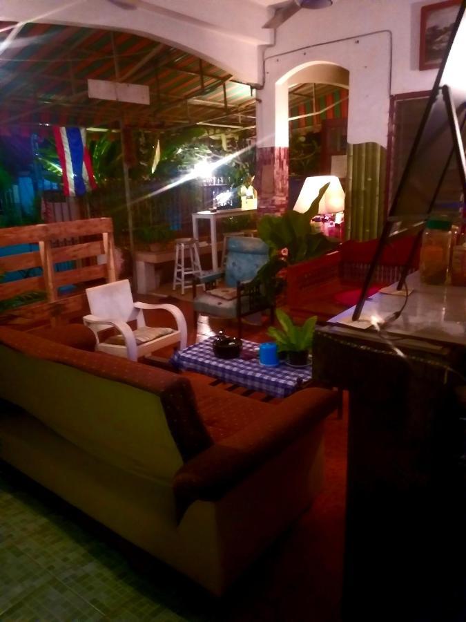 Srikrung Guesthouse Phra Nakhon Si Ayutthaya Zewnętrze zdjęcie