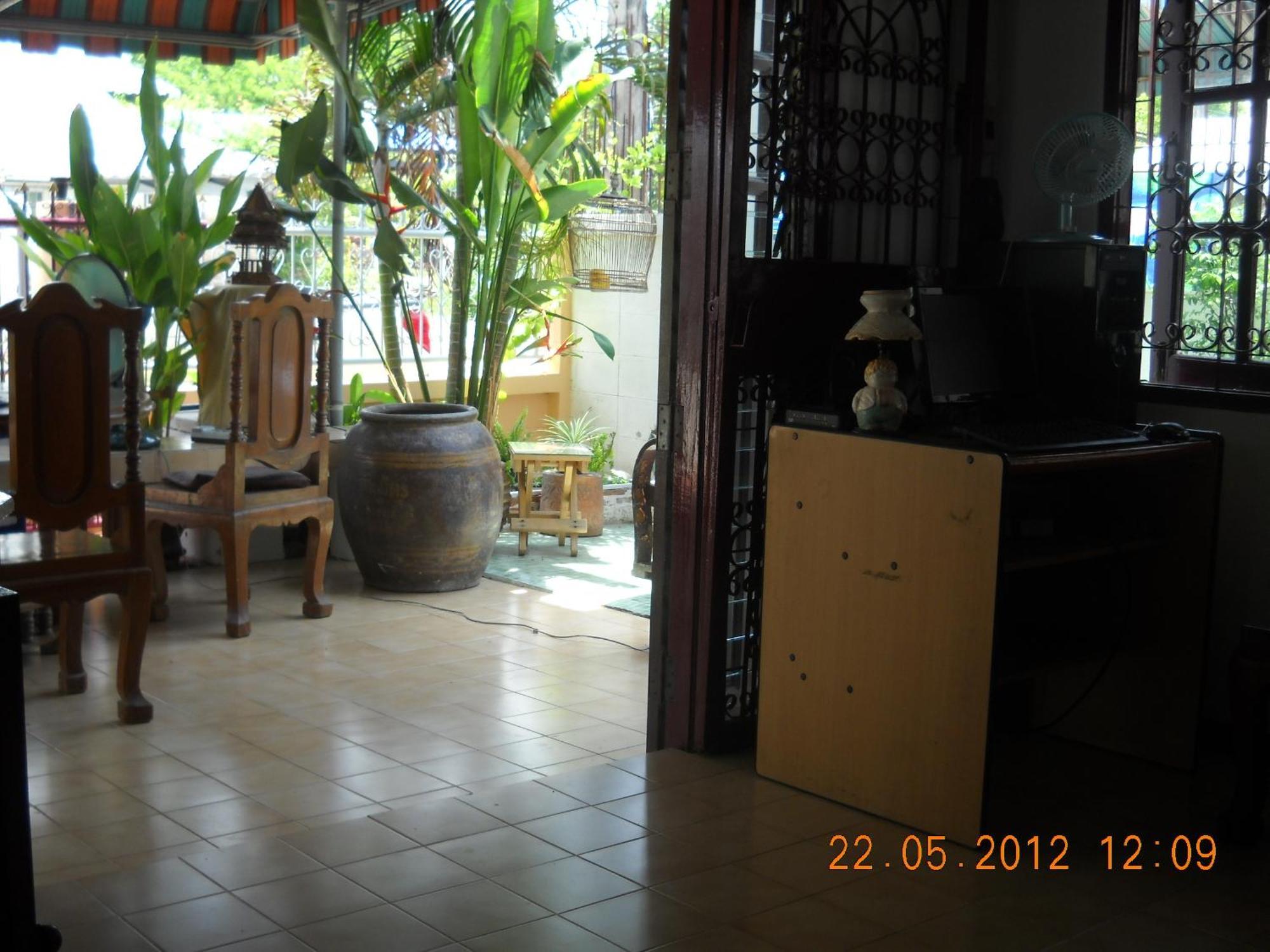 Srikrung Guesthouse Phra Nakhon Si Ayutthaya Zewnętrze zdjęcie
