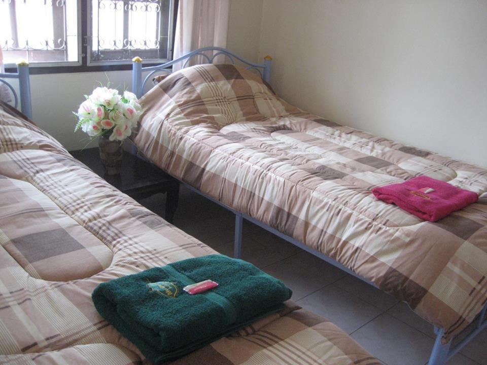 Srikrung Guesthouse Phra Nakhon Si Ayutthaya Zewnętrze zdjęcie
