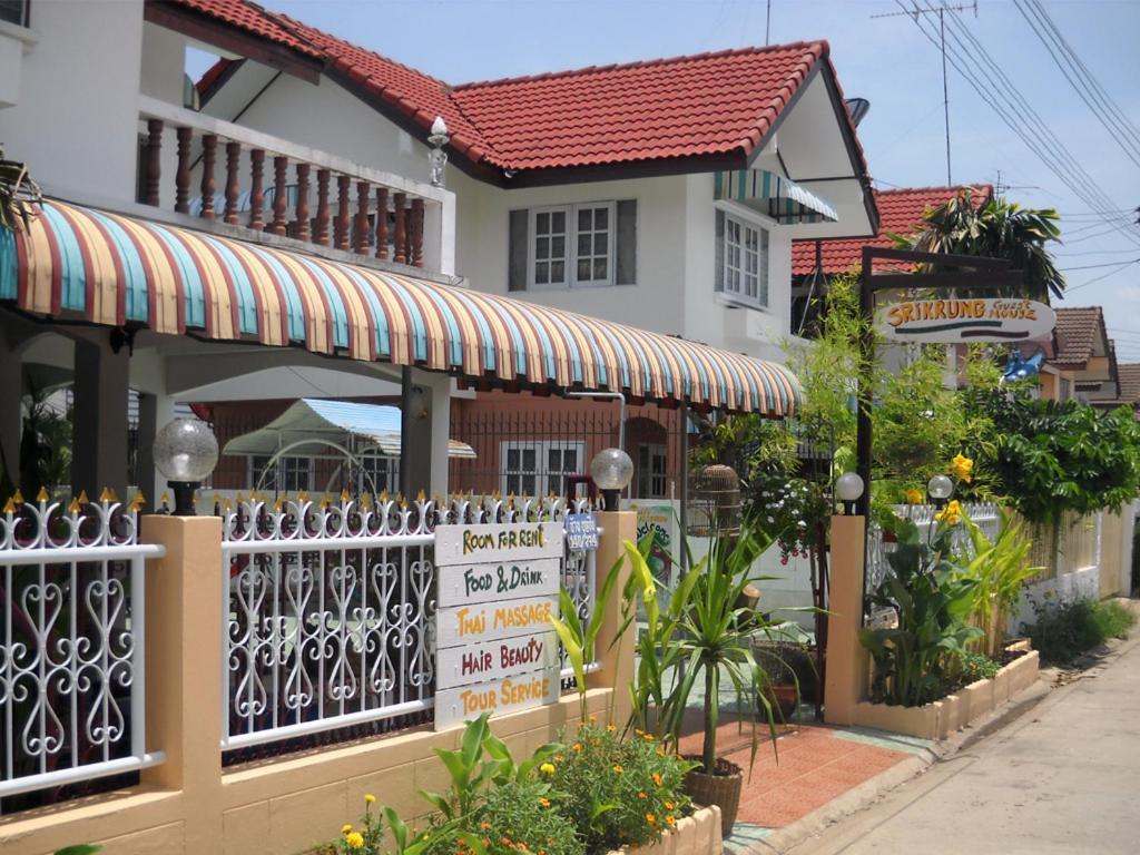 Srikrung Guesthouse Phra Nakhon Si Ayutthaya Zewnętrze zdjęcie