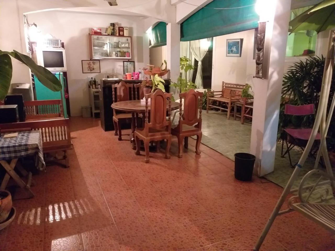 Srikrung Guesthouse Phra Nakhon Si Ayutthaya Zewnętrze zdjęcie