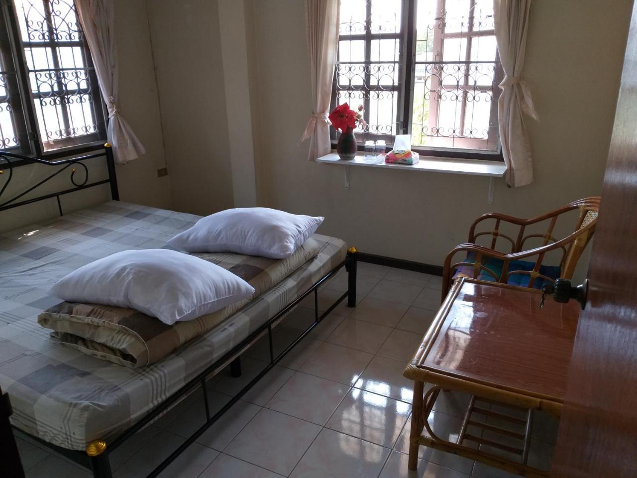Srikrung Guesthouse Phra Nakhon Si Ayutthaya Zewnętrze zdjęcie